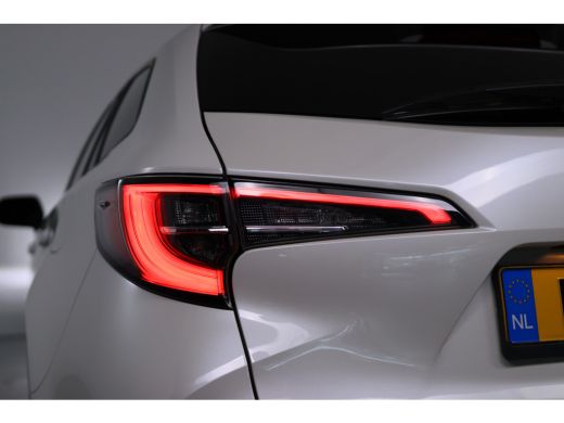 Toyota Corolla Touring Sports 1.8 Hybrid Business Plus | Camera | Adaptive Cruise | Led | Climate Control | Trekhaak | Stoelver... ActivLease financial lease