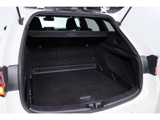 Toyota Corolla Touring Sports 1.8 Hybrid Business Plus | Camera | Adaptive Cruise | Led | Climate Control | Trekhaak | Stoelver... ActivLease financial lease