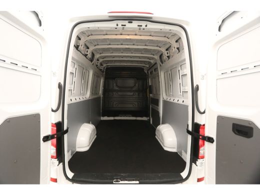 Volkswagen Crafter 30 2.0 TDI L3H3 | BPM VRIJ | 140PK Airco Carplay Cruise 17"LMV Navigatie PDC 3 Persoons ActivLease financial lease