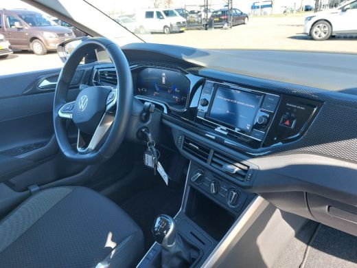 Volkswagen Polo Volkswagen 1.0 TSI Life | Adaptive Cruise | PDC V+A | Airco | Carplay | DAB | LMV 15" | Lane Assi... ActivLease financial lease