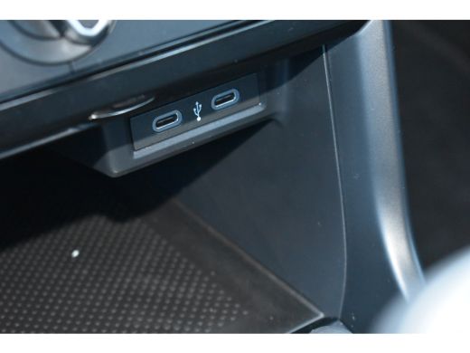 Volkswagen T-Cross Volkswagen 1.0 TSI 95PK Life | NAVI BY APP | AIRCO | Airco | Boordcomputer | Bumpers in carrosser... ActivLease financial lease