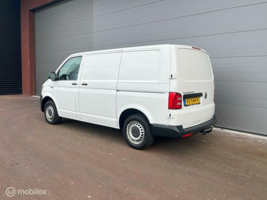 Volkswagen Transporter 2.0 TDI L1H1 Highli. EURO6 Navi Cruis ActivLease financial lease