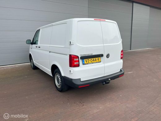 Volkswagen Transporter 2.0 TDI L1H1 Highli. EURO6 Navi Cruis ActivLease financial lease