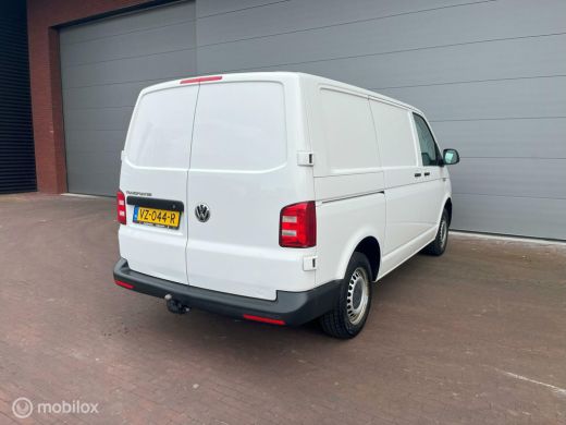 Volkswagen Transporter 2.0 TDI L1H1 Highli. EURO6 Navi Cruis ActivLease financial lease