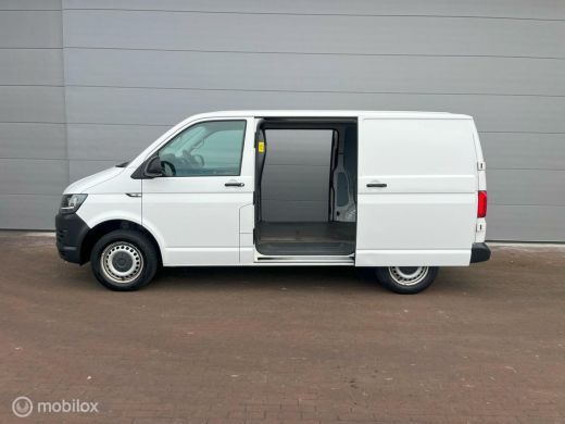 Volkswagen Transporter 2.0 TDI L1H1 Highli. EURO6 Navi Cruis ActivLease financial lease