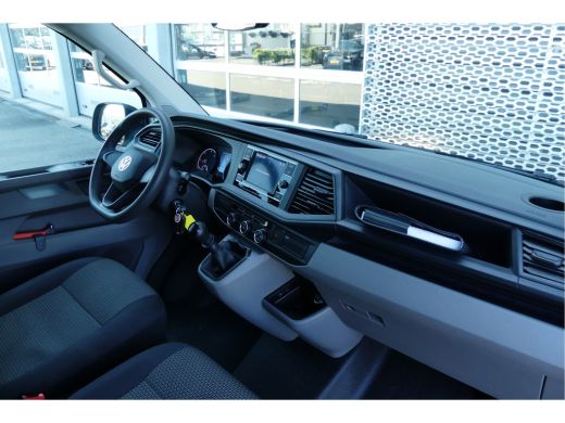 Volkswagen Transporter | 6 persoons | Dubbele Cabine | Comfort line | Navi By App | Trekhaak | App Connect . ActivLease financial lease