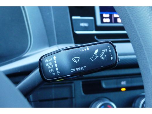 Volkswagen Transporter | 6 persoons | Dubbele Cabine | Comfort line | Navi By App | Trekhaak | App Connect . ActivLease financial lease