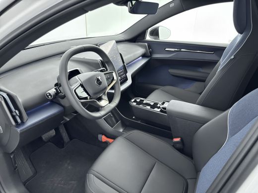 Volvo  EX30 Twin Motor Performance Ultra 69 kWh | 20"LM Velgen | Climate Pack | Getint glas | Panoramadak | H... ActivLease financial lease