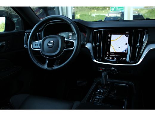 Volvo  V60 T6 Recharge AWD R-Design | Adaptive cruise | Harman/Kardon | Camera | Climate-Pack | 19-inch | BLIS ActivLease financial lease
