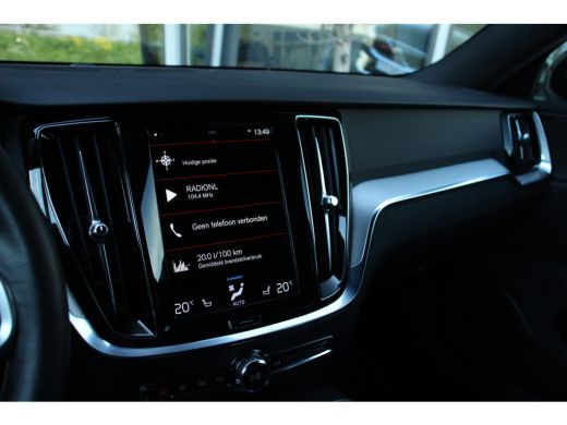 Volvo  V60 T6 Recharge AWD R-Design | Adaptive cruise | Harman/Kardon | Camera | Climate-Pack | 19-inch | BLIS ActivLease financial lease