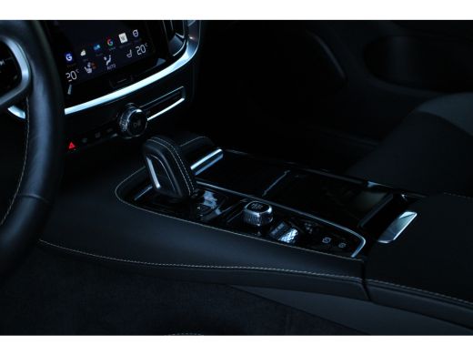 Volvo  V60 T6 Recharge AWD R-Design | Adaptive cruise | Harman/Kardon | Camera | Climate-Pack | 19-inch | BLIS ActivLease financial lease