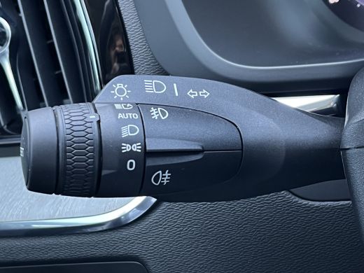 Volvo  XC60 Volvo 2.0 T8 Plug-in hybrid AWD Inscription | Trekhaak | HUD | Memory | Harman Kardon | ActivLease financial lease