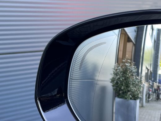 Volvo  XC60 Volvo 2.0 T8 Plug-in hybrid AWD Inscription | Trekhaak | HUD | Memory | Harman Kardon | ActivLease financial lease