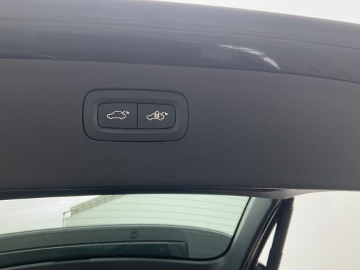 Volvo  XC90 2.0 T8 Recharge AWD 7-Pers Inscription Pano Trekhaak B&W 360Cam BOMVOL! ActivLease financial lease
