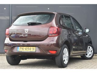 Dacia Sandero Dacia 0.9 TCe Laureate Automaat | Navigatie | Parkeersensoren | Airco | Cruise Control | Radio/MP3 |