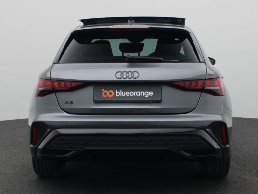 Audi A3 Sportback 45 TFSI e S edition Competition 272PK S-Tronic Led matrix, adaptive cruise, panoramadak... ActivLease financial lease