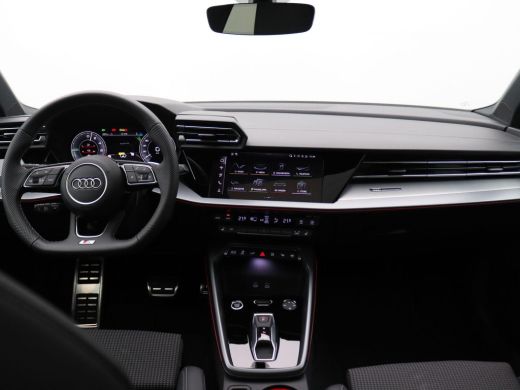 Audi A3 Sportback 45 TFSI e S edition Competition 272PK S-Tronic Led matrix, adaptive cruise, panoramadak... ActivLease financial lease