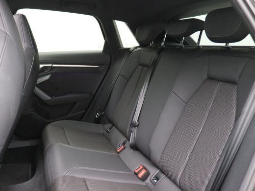 Audi A3 Sportback 45 TFSI e S edition Competition 272PK S-Tronic Led matrix, adaptive cruise, panoramadak... ActivLease financial lease