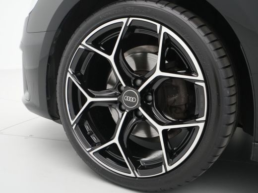 Audi A4 Avant 35 TFSI S-Line edition Navigatie Pdc Clima Cruise ActivLease financial lease
