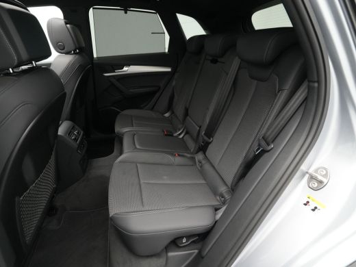 Audi Q5 50 TFSI e S edition Quattro S Line B&O Luchtvering Panoramadak Stoelmassage Camera ActivLease financial lease