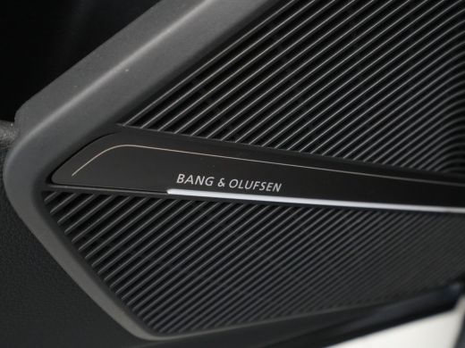 Audi Q5 50 TFSI e S edition Quattro S Line B&O Luchtvering Panoramadak Stoelmassage Camera ActivLease financial lease