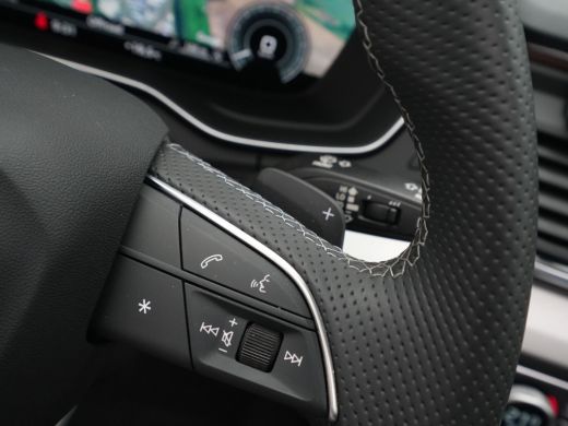 Audi Q5 50 TFSI e S edition Quattro S Line B&O Luchtvering Panoramadak Stoelmassage Camera ActivLease financial lease