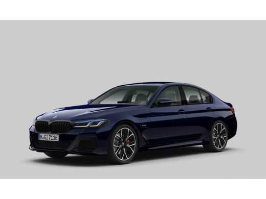 BMW 5 Serie 545e xDrive 394pk | Laserlight | 20'' Velgen | 360 Camera | Comfort Zetels | Head-Up | ActivLease financial lease