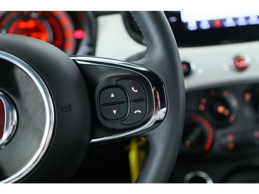 Fiat 500 1.0 Hybrid Cult | Navigatie | Airco | Cruise Control | Parkeersensoren | Lichtmetalen velgen | De... ActivLease financial lease