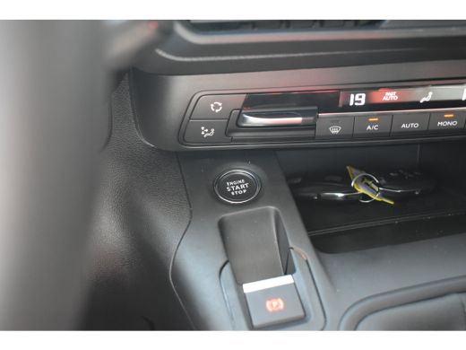 Fiat Doblò 1.5 BlueHDi 100 S&S L1 1000kg | Stuur/Stoelverwarming | Betimmering | Voorruitverwarming | Parkee... ActivLease financial lease