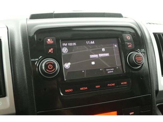 Fiat Ducato 30 2.3 MultiJet L2H1 Airco Camera Cruise LED Navigatie 3 Persoons ActivLease financial lease