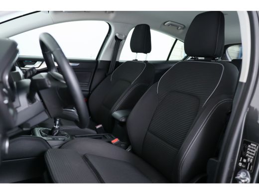 Ford Focus 1.0 EcoBoost Titanium Business | Adaptive Cruise | Climate Control | Navigatie | Parkeersensoren ... ActivLease financial lease
