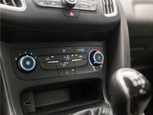 Ford Focus 1.0 Sport (APPLE CARPLAY, NAVIGATIE, LM VELGEN, PARKEERSENSOREN, SPORTSTOELEN, CRUISE, ELEK PAKKE... ActivLease financial lease