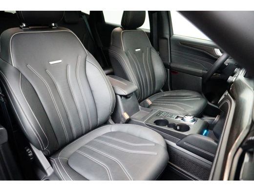 Ford Kuga 2.5 PHEV Vignale | Pano-Dak | Adapt. Cruise | Full LED | Dode hoek detectie | 19 Inch Vignale vel... ActivLease financial lease