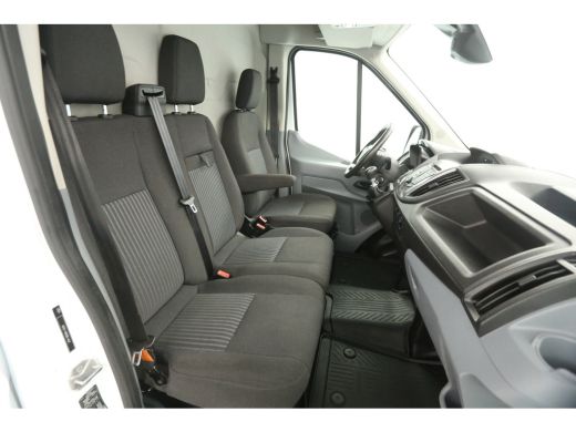 Ford Transit 350 2.0 TDCI L3H2 2800KG Trekgew. Trekhaak Ladderlift Airco Cruise PDC 3 Persoons Elektrpakket ActivLease financial lease