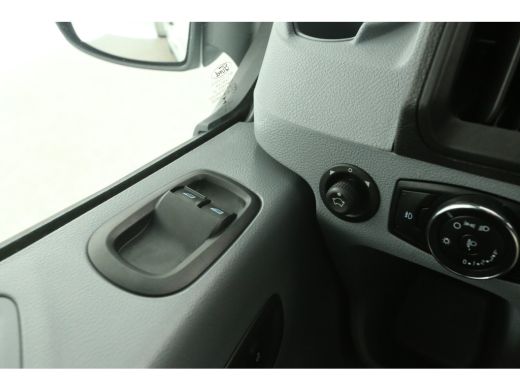 Ford Transit 350 2.0 TDCI L3H2 2800KG Trekgew. Trekhaak Ladderlift Airco Cruise PDC 3 Persoons Elektrpakket ActivLease financial lease