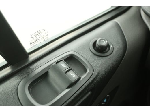 Ford Transit Custom 280 2.0 TDCI L1H1 131PK Airco Carplay Cruise PDC Navigatie LED Elektrpakket Schuifdeur ActivLease financial lease
