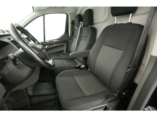 Ford Transit Custom 320 2.0 TDCI L1H1 Airco Cruise Trekhaak Parkeersensoren 3 Persoons Elektrpakket ActivLease financial lease