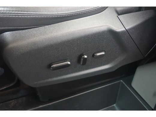 Ford Transit Custom Ford 320 2.0 TDCI L2H1 Sport | Achteropkomend verkeer waarschuwing | Achteruitrijcamera | Apple C... ActivLease financial lease