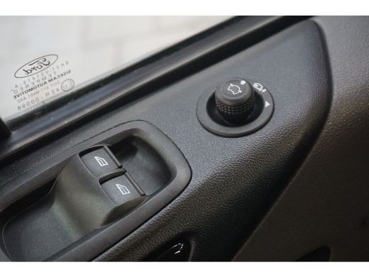 Ford Transit Custom Ford 320 2.0 TDCI L2H1 Sport | Achteropkomend verkeer waarschuwing | Achteruitrijcamera | Apple C... ActivLease financial lease