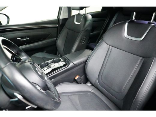 Hyundai Tucson Hyundai 1.6 T-GDI PHEV Comfort 4WD | Cruise control adaptief met Stop&Go | Navigatiesysteem full map ActivLease financial lease