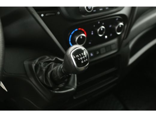 Iveco Daily 35C16H 2.3 410 157PK Dubbellucht Bakwagen Laadklep Laadbak Airco 3 Persoons Elektrpakket ActivLease financial lease
