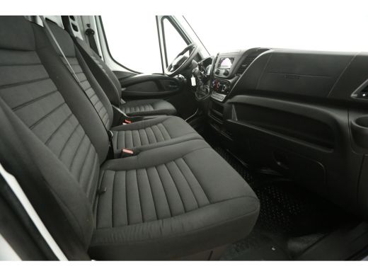 Iveco Daily 35C16H 2.3 410 157PK Dubbellucht Bakwagen Laadklep Laadbak Airco 3 Persoons Elektrpakket ActivLease financial lease