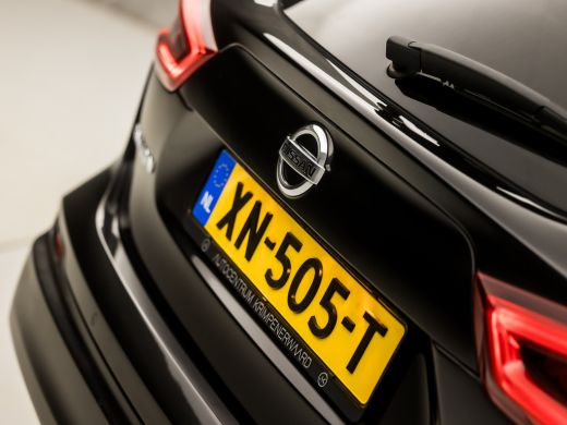 Nissan QASHQAI 1.2 N-Connecta Sport (PANORAMADAK, NAVIGATIE, 360 CAMERA, KEYLESS, SPORTSTOELEN, GETINT GLAS, PAR... ActivLease financial lease