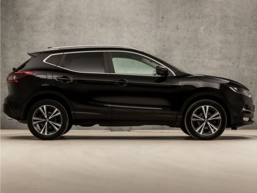 Nissan QASHQAI 1.2 N-Connecta Sport (PANORAMADAK, NAVIGATIE, 360 CAMERA, KEYLESS, SPORTSTOELEN, GETINT GLAS, PAR... ActivLease financial lease