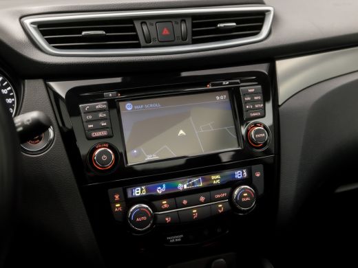 Nissan QASHQAI 1.2 N-Connecta Sport (PANORAMADAK, NAVIGATIE, 360 CAMERA, KEYLESS, SPORTSTOELEN, GETINT GLAS, PAR... ActivLease financial lease