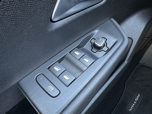 Opel Astra Opel 1.6 180PK Hybride Edition+ | ADAPTIVE CRUISE CONTROL| PAARKEERSENSOREN V+A| APPLE CARPLAY/AN... ActivLease financial lease