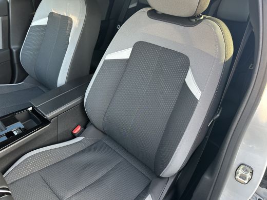 Opel Astra Opel 1.6 180PK Hybride Edition+ | ADAPTIVE CRUISE CONTROL| PAARKEERSENSOREN V+A| APPLE CARPLAY/AN... ActivLease financial lease