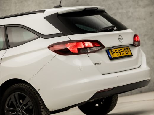 Opel Astra Sports Tourer 1.2 Design & Tech (APPLE CARPLAY, NAVIGATIE, CAMERA, CLIMATE, GETINT GLAS, SPORTSTO... ActivLease financial lease