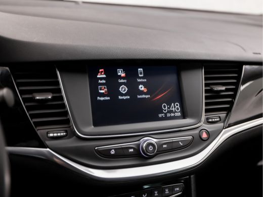 Opel Astra Sports Tourer 1.2 Design & Tech (APPLE CARPLAY, NAVIGATIE, CAMERA, CLIMATE, GETINT GLAS, SPORTSTO... ActivLease financial lease