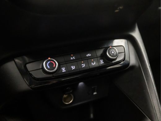 Opel Corsa 1.2 Sport (APPLE CARPLAY, GROOT NAVI, CAMERA, PARKEERSENSOREN, SPORTSTOELEN, LANE ASSIST, CRUISE,... ActivLease financial lease